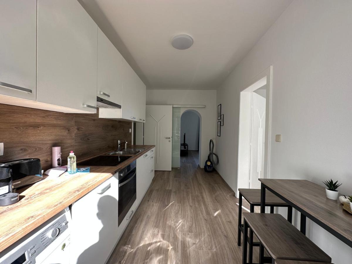 Feelhome-golfclub-balkon-4 Gaeste-wifi-smart Tv *
